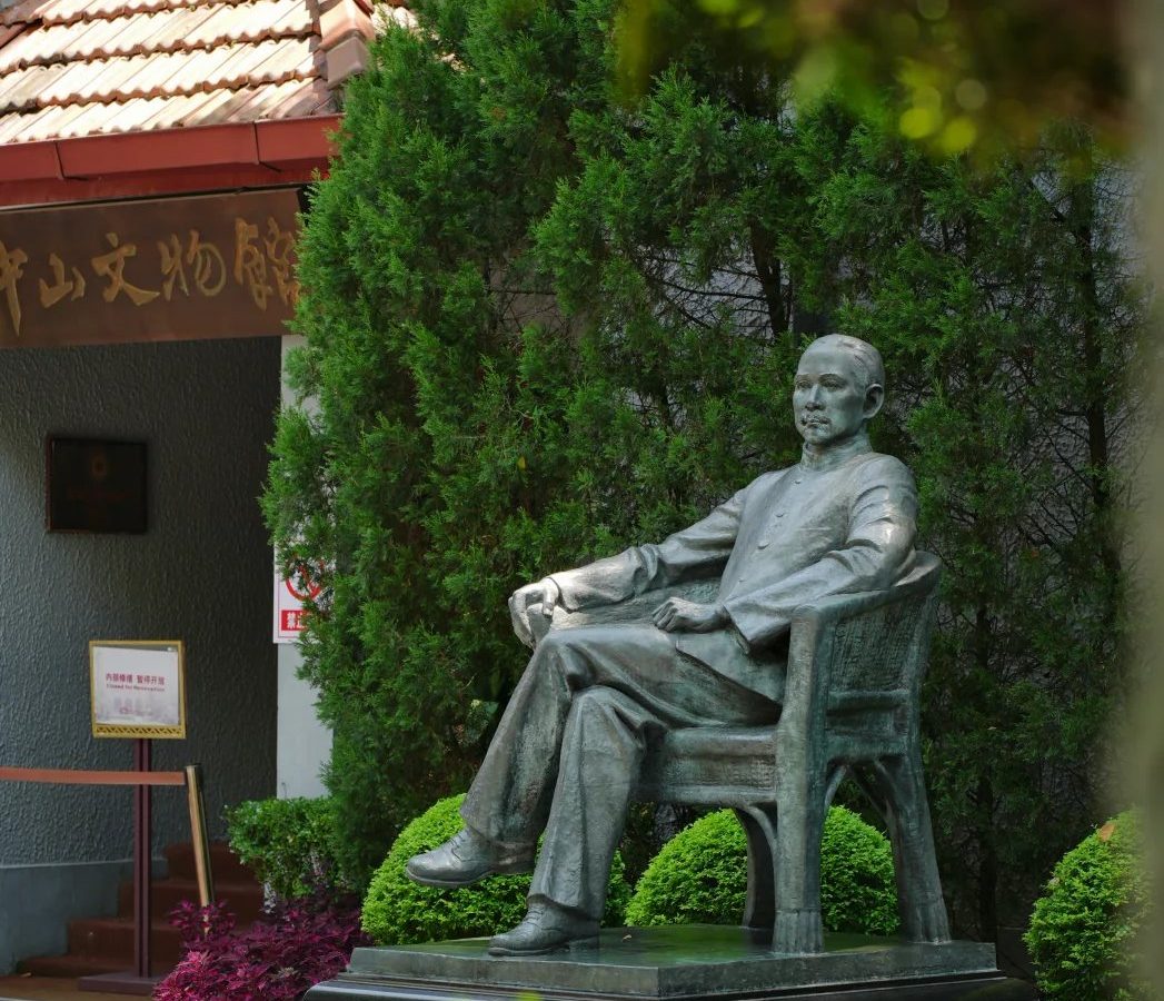 24 小时便利店能解决什么 · 夜景